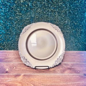 GOLD CHARGER WITH FLOWERS