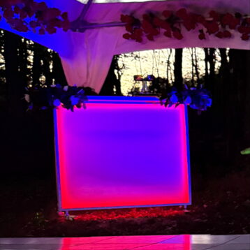 WHITE FOLDING LED LIGHT BAR